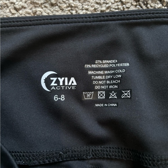 Black Athletic Leggings - Picture 3 of 3